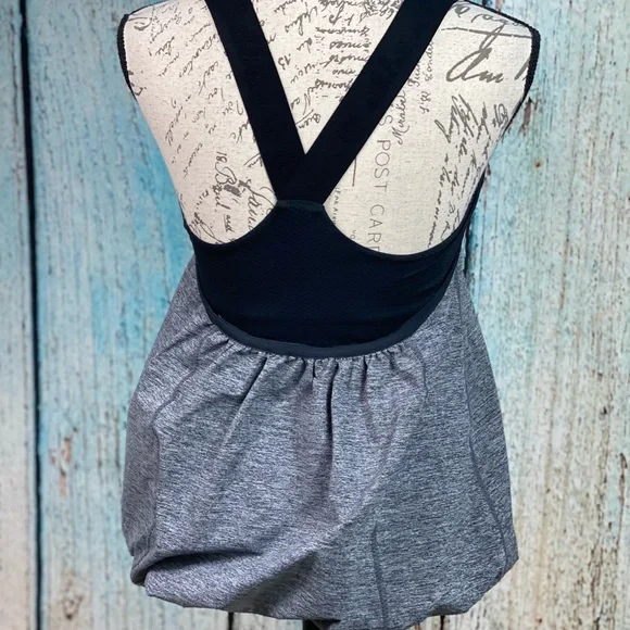 SOLD LULULEMON Static Gray Black Awareness Bubble Tank - Picture 10 of 12